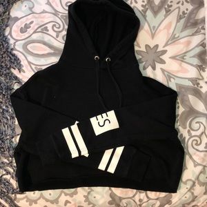 H&M Cropped sweatshirt